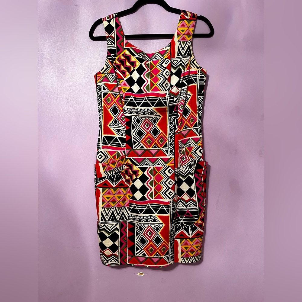 Vibrant Geometric Mini Dress - Red and Black